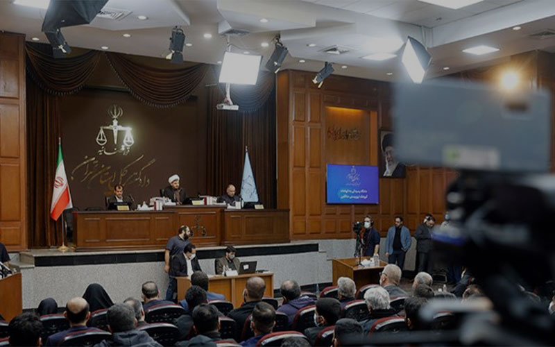 وکیل قاضی بازنشسته در شیراز